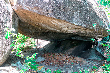 Palmas de Monte Alto - Caverna dos índios Tapuios