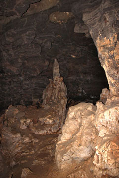 Terra Ronca - Caverna Angélica - Formação no formato de duende
