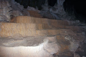 Caverna Terra Ronca - Formações rochosas milenares