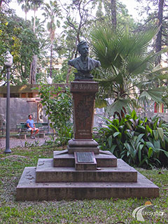 Porto Alegre - Praça da Alfândega - Monumento à Caldas Júnior