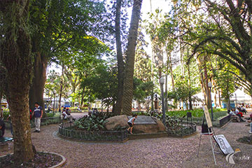 Porto Alegre - Praça da Alfândega