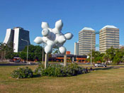 Porto Alegre - Centro Administrativo, Monumento das Cuias e Ministério Público