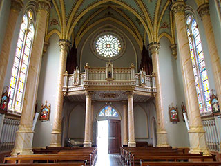Vacaria - Interior da Catedral Nossa Senhora da Oliveira<br /><span>Crédito: mapio.net/pic/p-122079356</span>